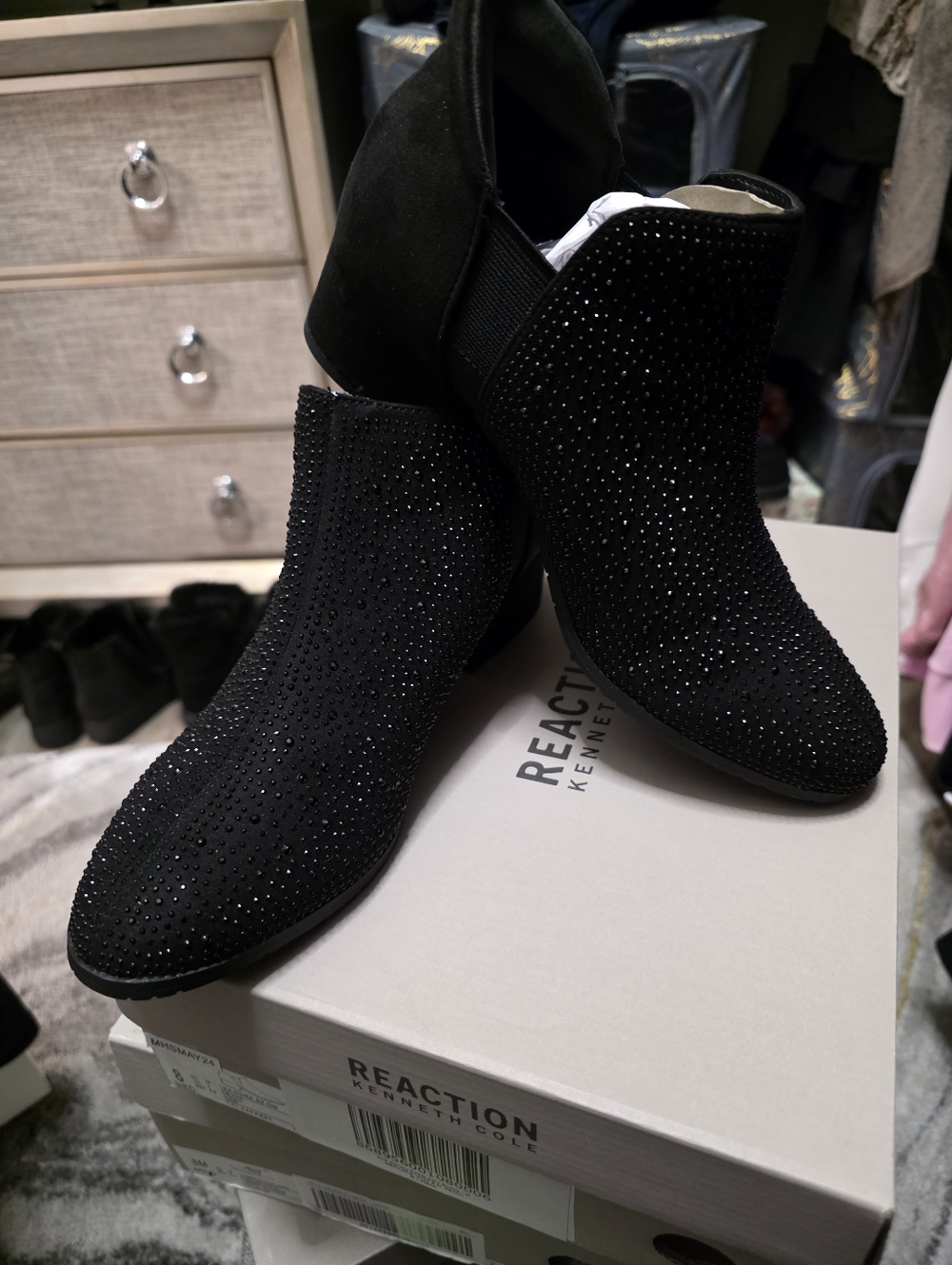 Reaction Kenneth Cole Black Rhinestone Chukka Boots